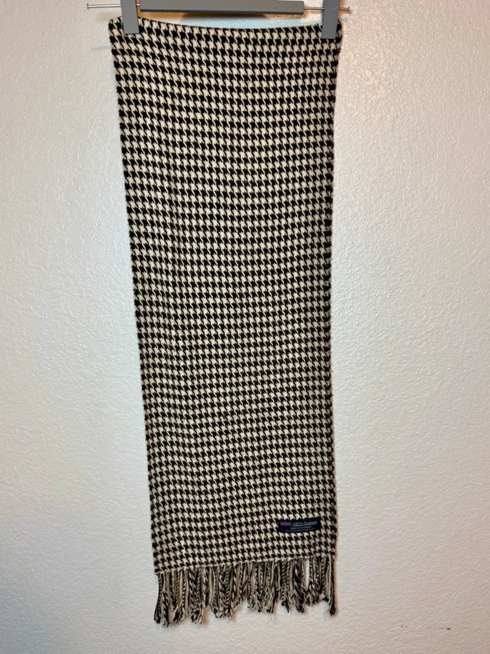 Houndstooth Cashmere Scarf Made in Scotland Cream & Brown